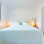 Apartament Nobregas *